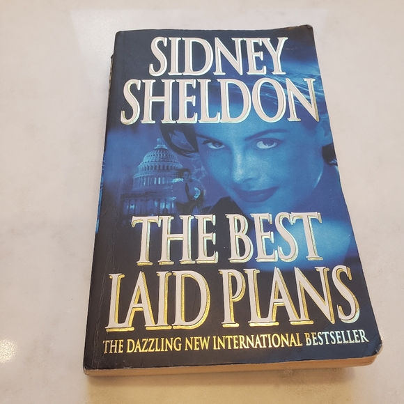 The Best Laid Plans novel by Sidney Sheldon - Picture 1 of 3